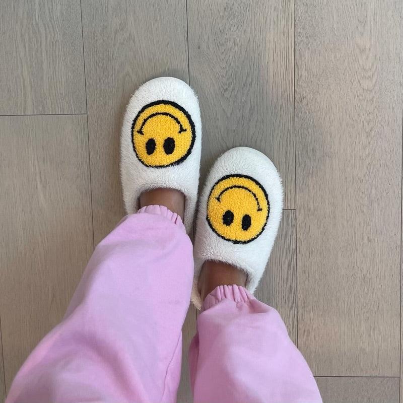 Cheery Slippers - EVRYJEWELS