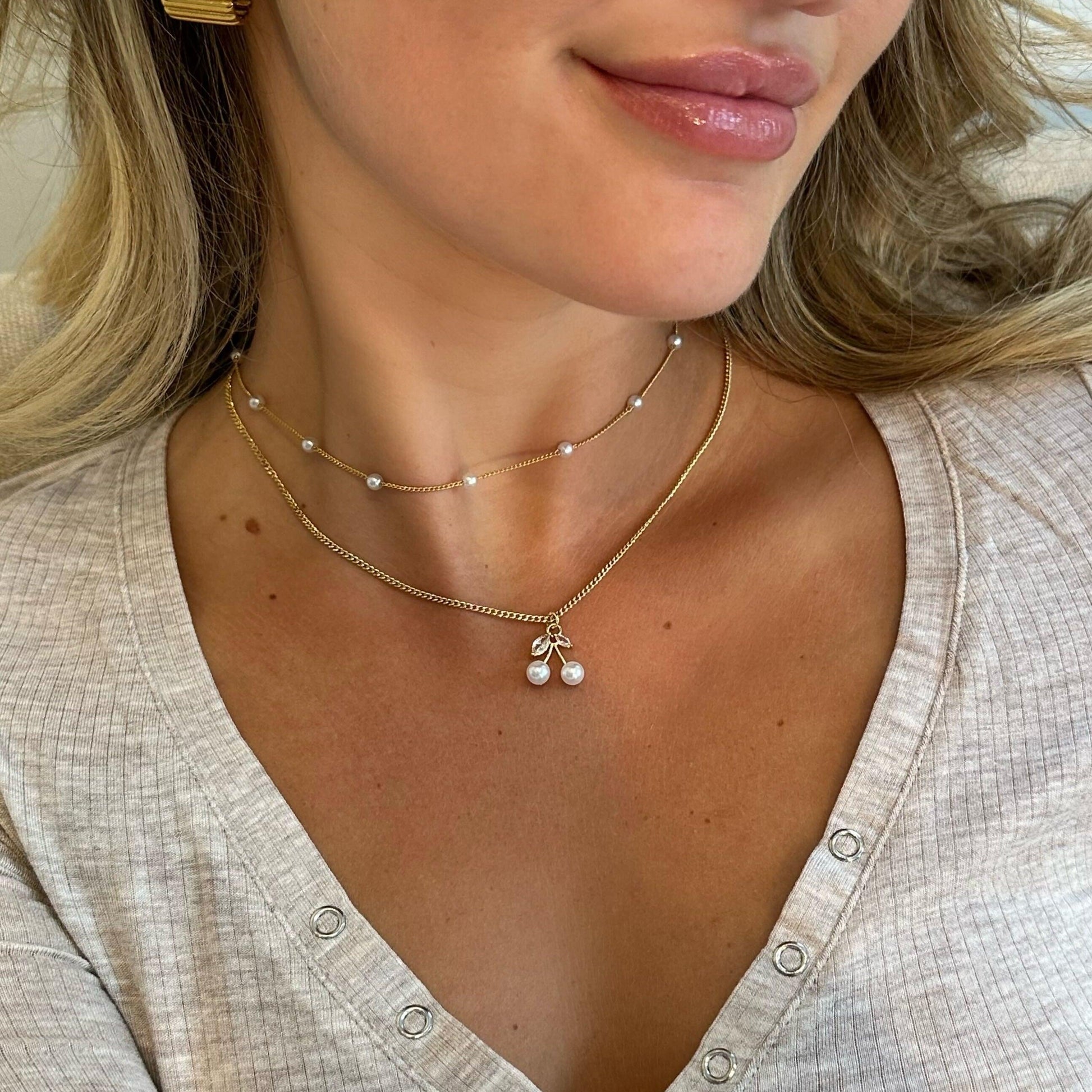 Cherry Kisses Necklace - EVRYJEWELS