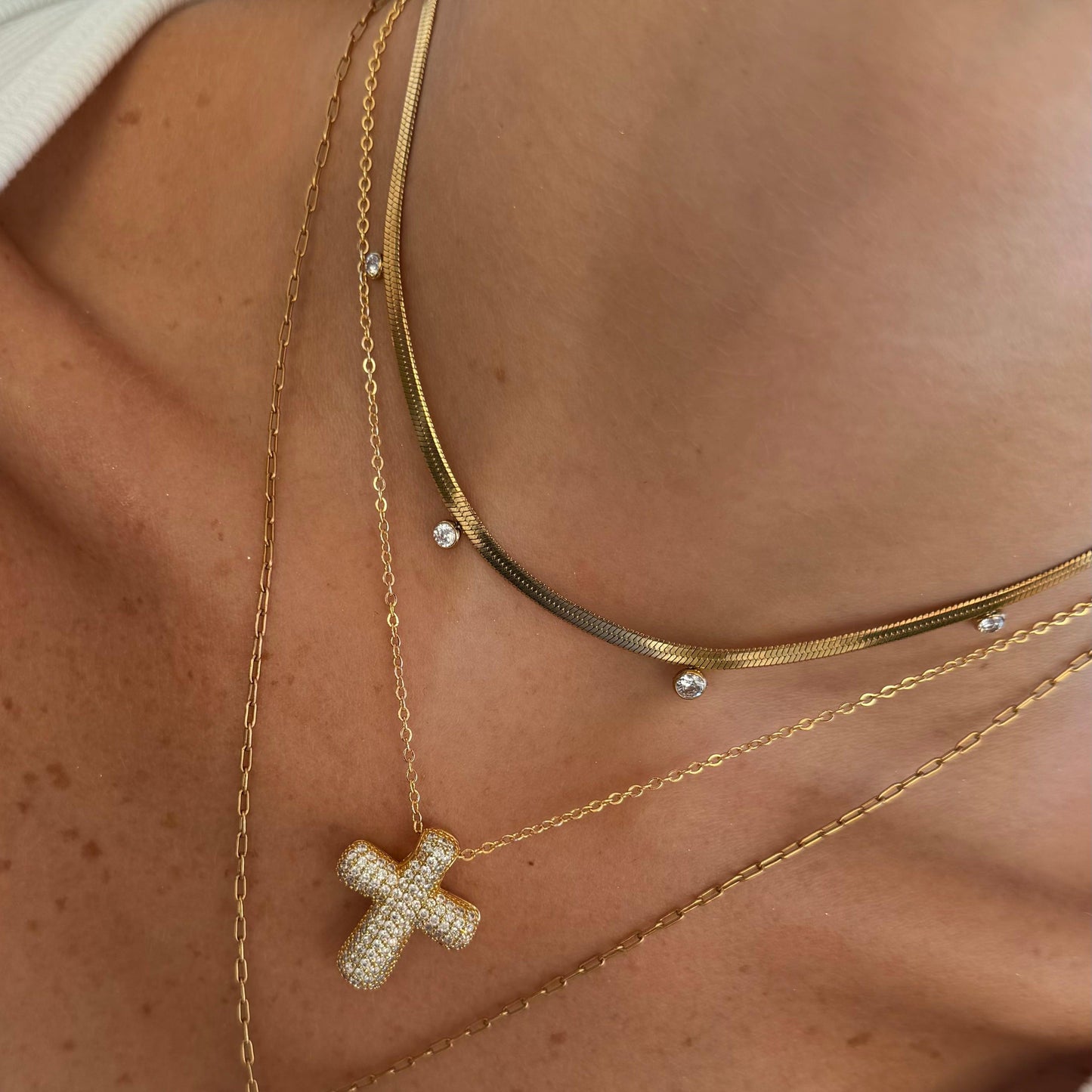 Forever Blessed Cross Necklace - EVRYJEWELS