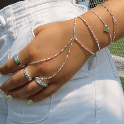 Lucia Hand Chain - EVRYJEWELS
